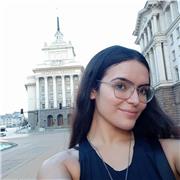 Soy una persona muy entregada que adapta las clases a las necesidades y el nivel de cada persona